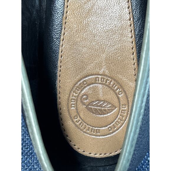 Nurture Canary Size 7.5 Leather black and gray wedges with silver buckles - Picture 10 of 14